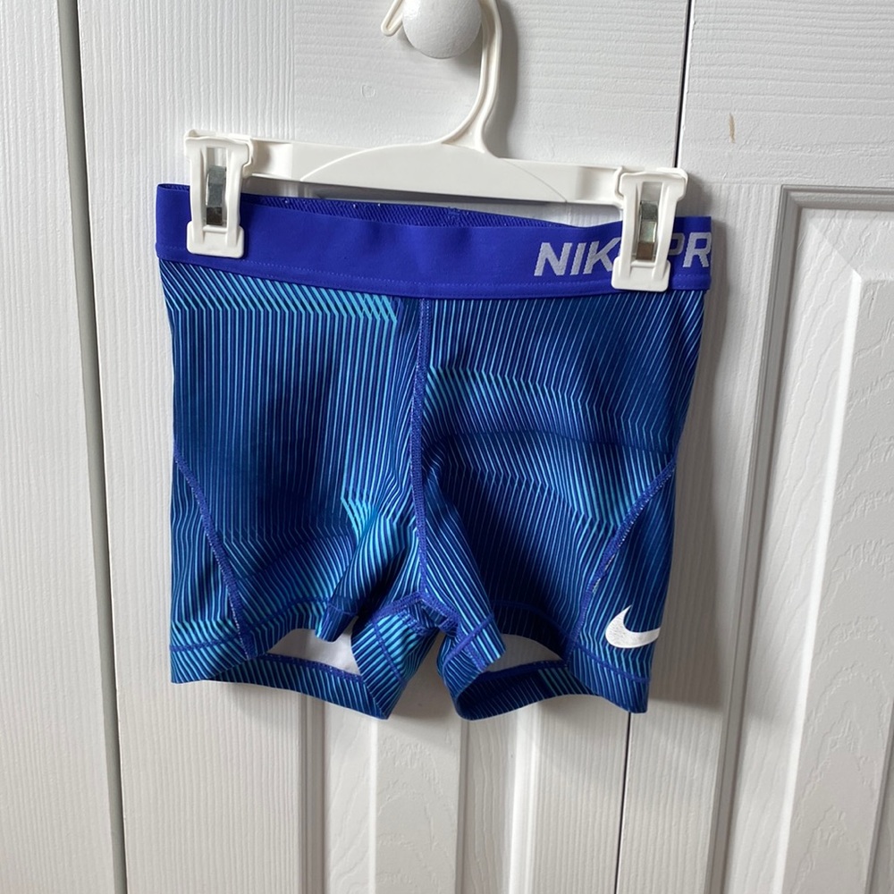 Nike pro